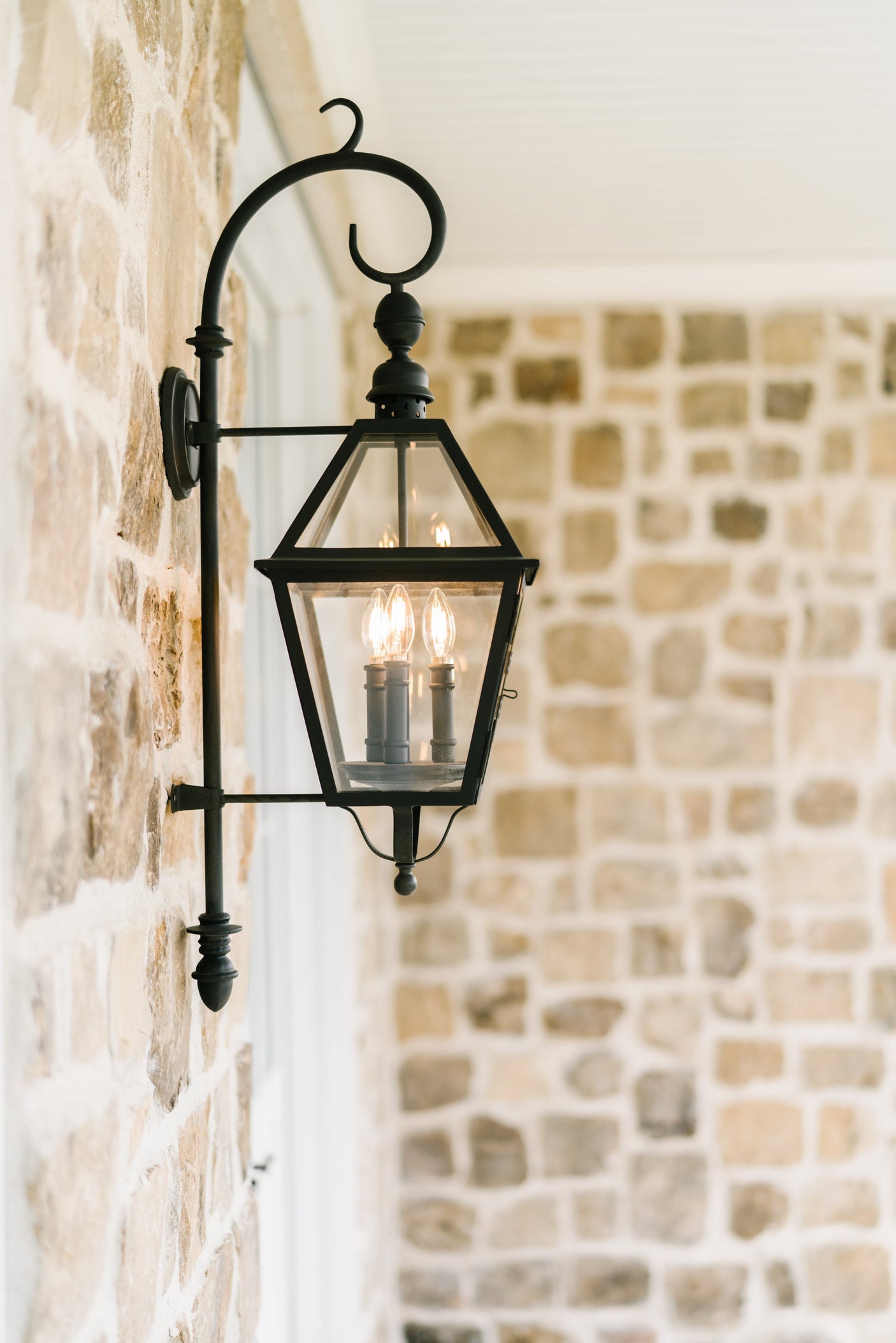 townsend-wall-sconce-B9622-TBK-2