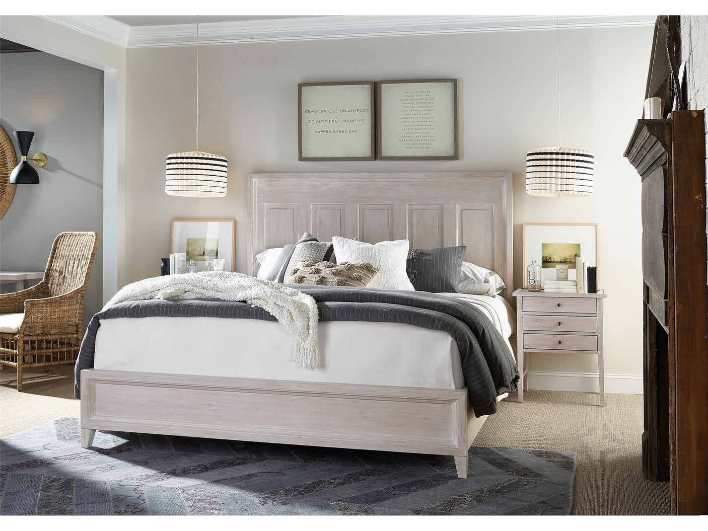 Haines Queen Bed
