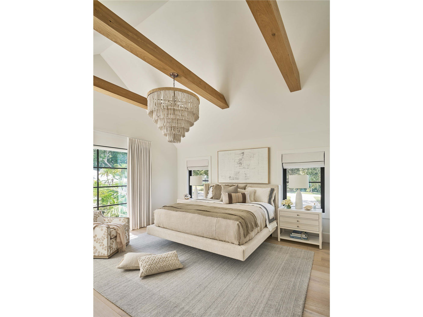 Sainte-Ann Upholstered Bed Queen