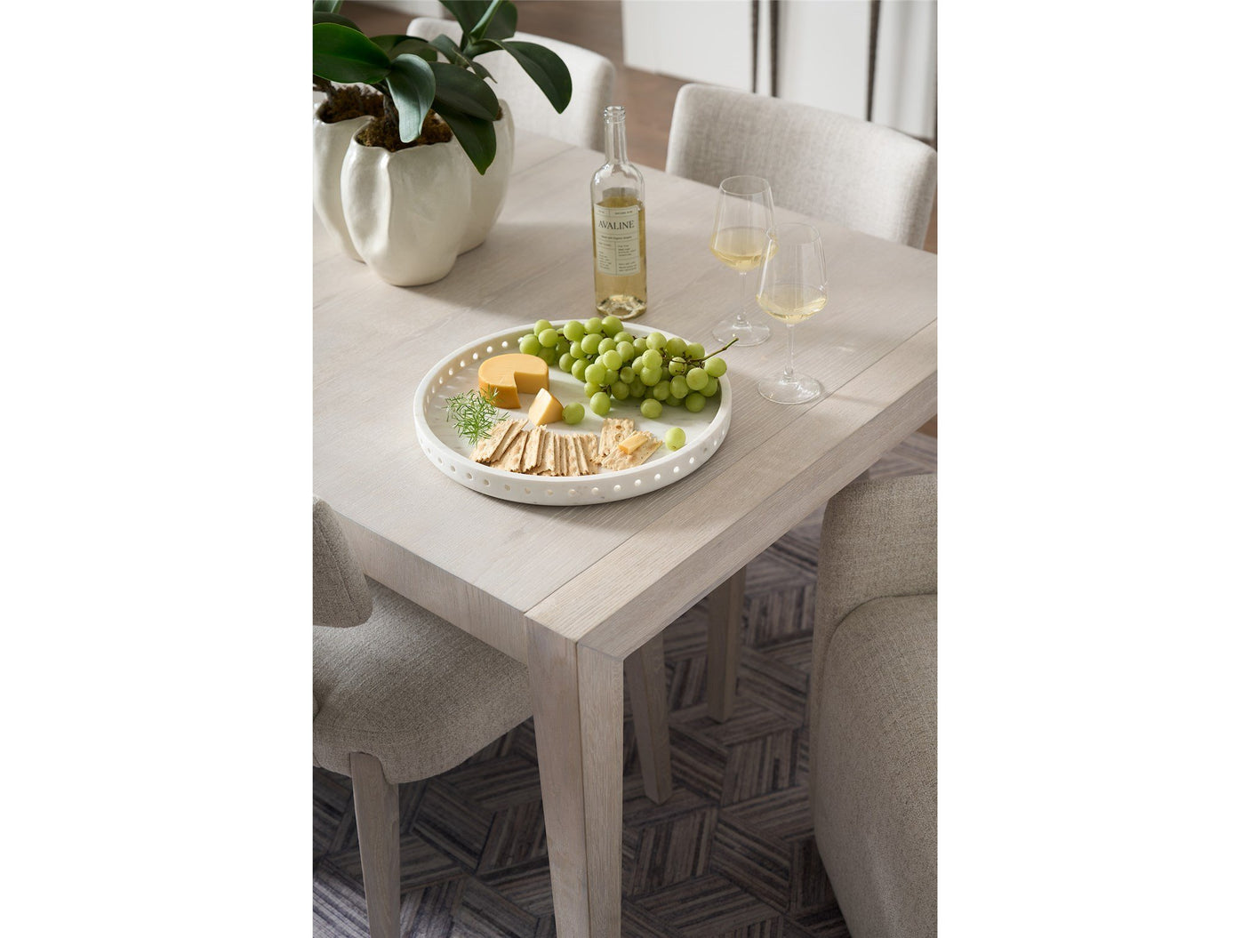 Avaline Dining Table