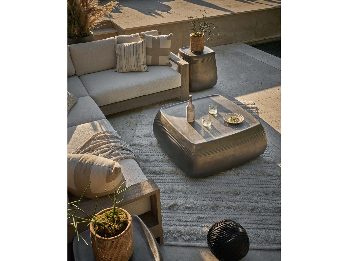 Saratoga Cocktail Table