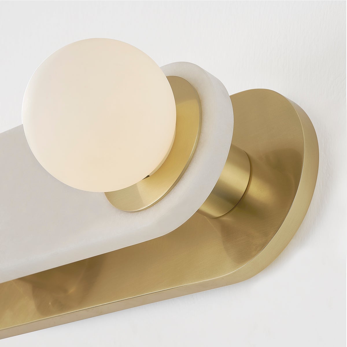 zora-bath-and-vanity-H797303-AGB-6