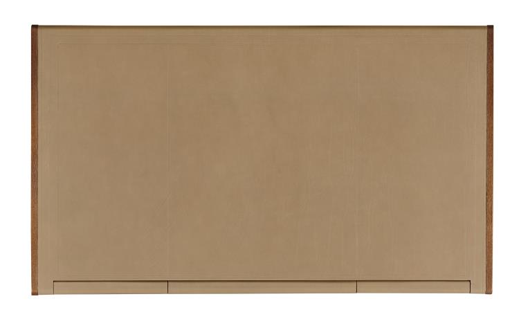 terri-desk-AEA-760