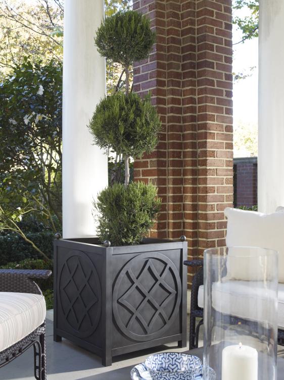 litchfield-planter---zinc-D31-05-ZC