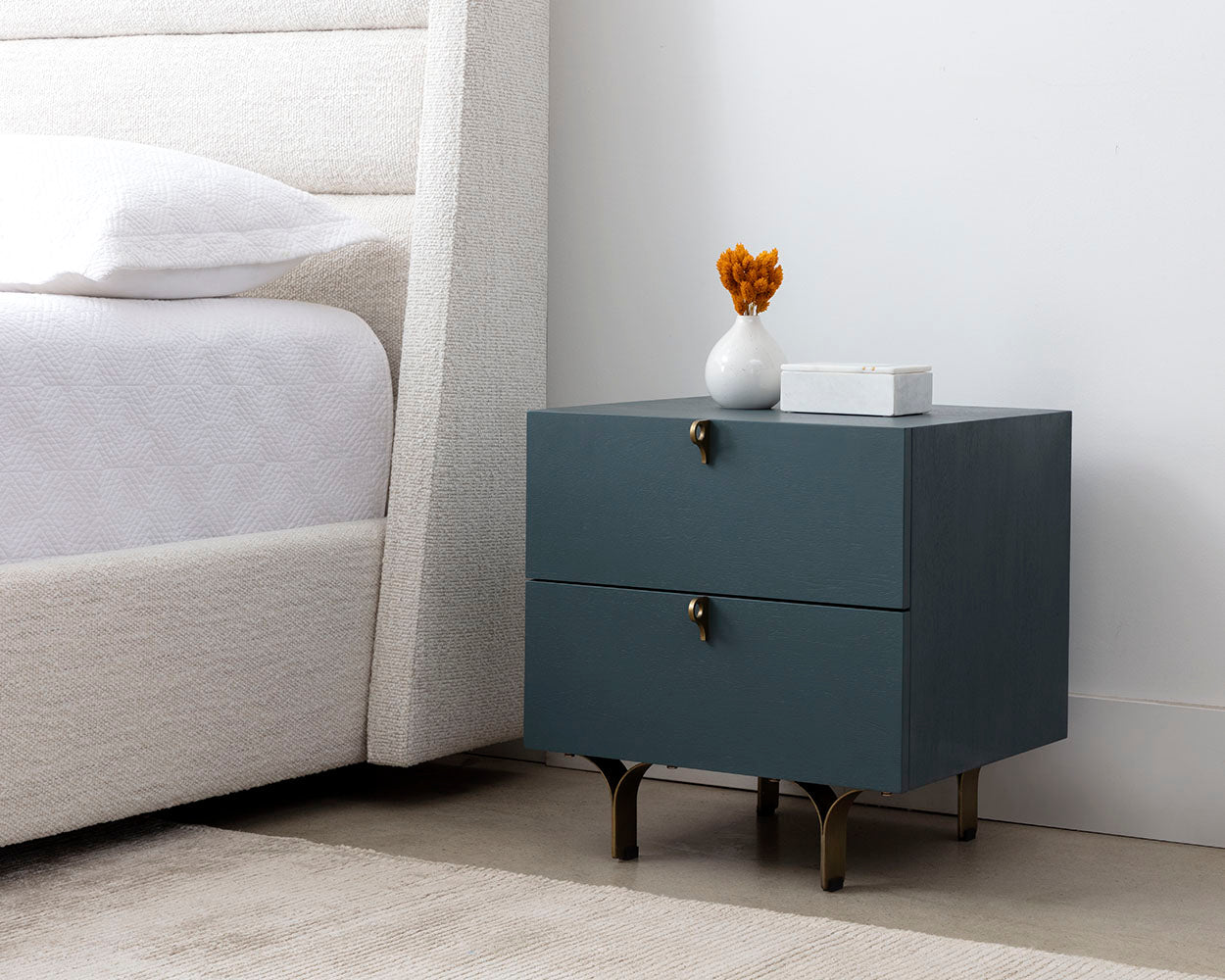 celine-nightstand-small-105397 - view 9