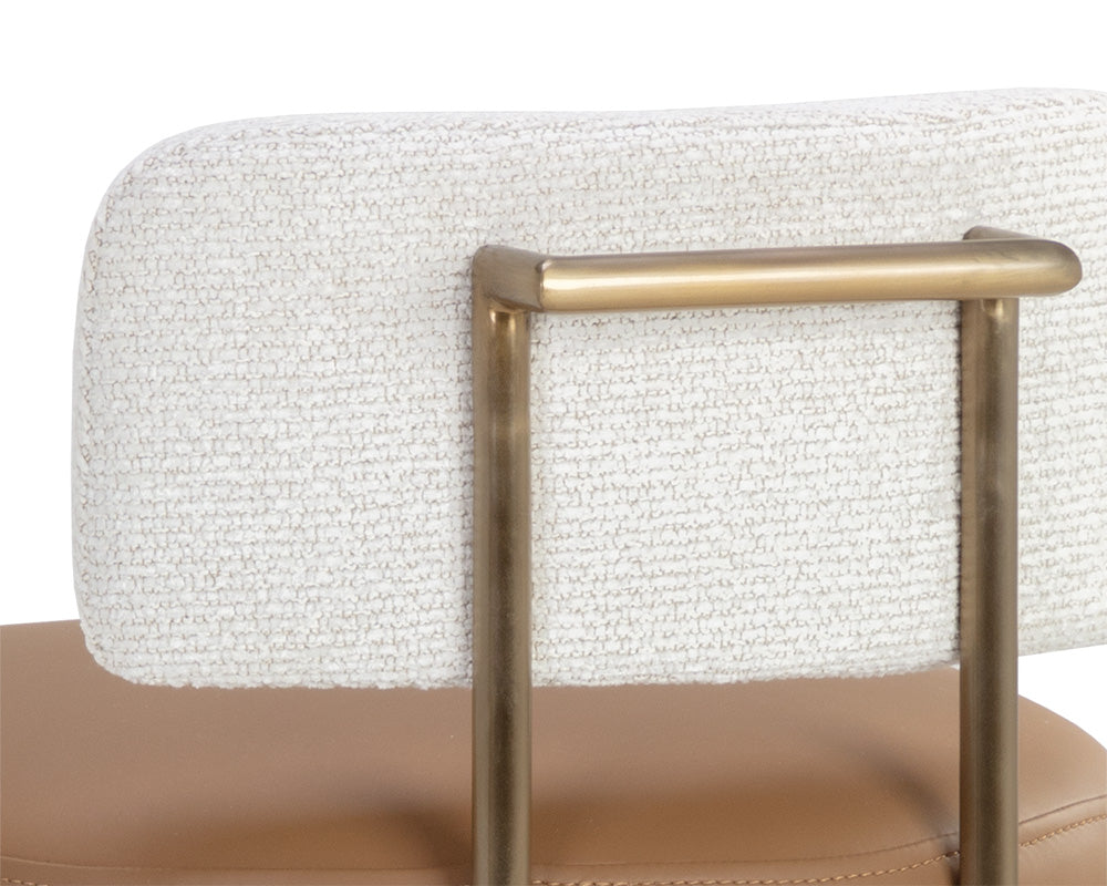 larissa-barstool-111646 - view 8