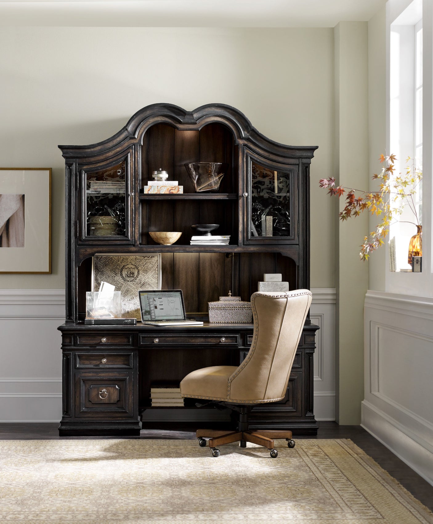 Hooker Furniture Lynn Executive Swivel Tilt Chair EC483-083