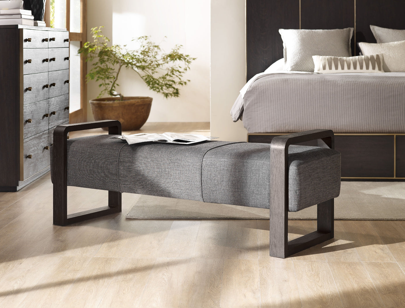 Hooker Furniture Curata Upholstered Bench 1600-50006-DKW