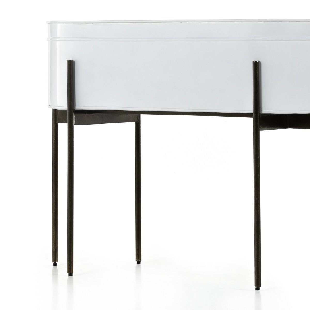 Jed Large Planter - Kings Fine Art & Decor