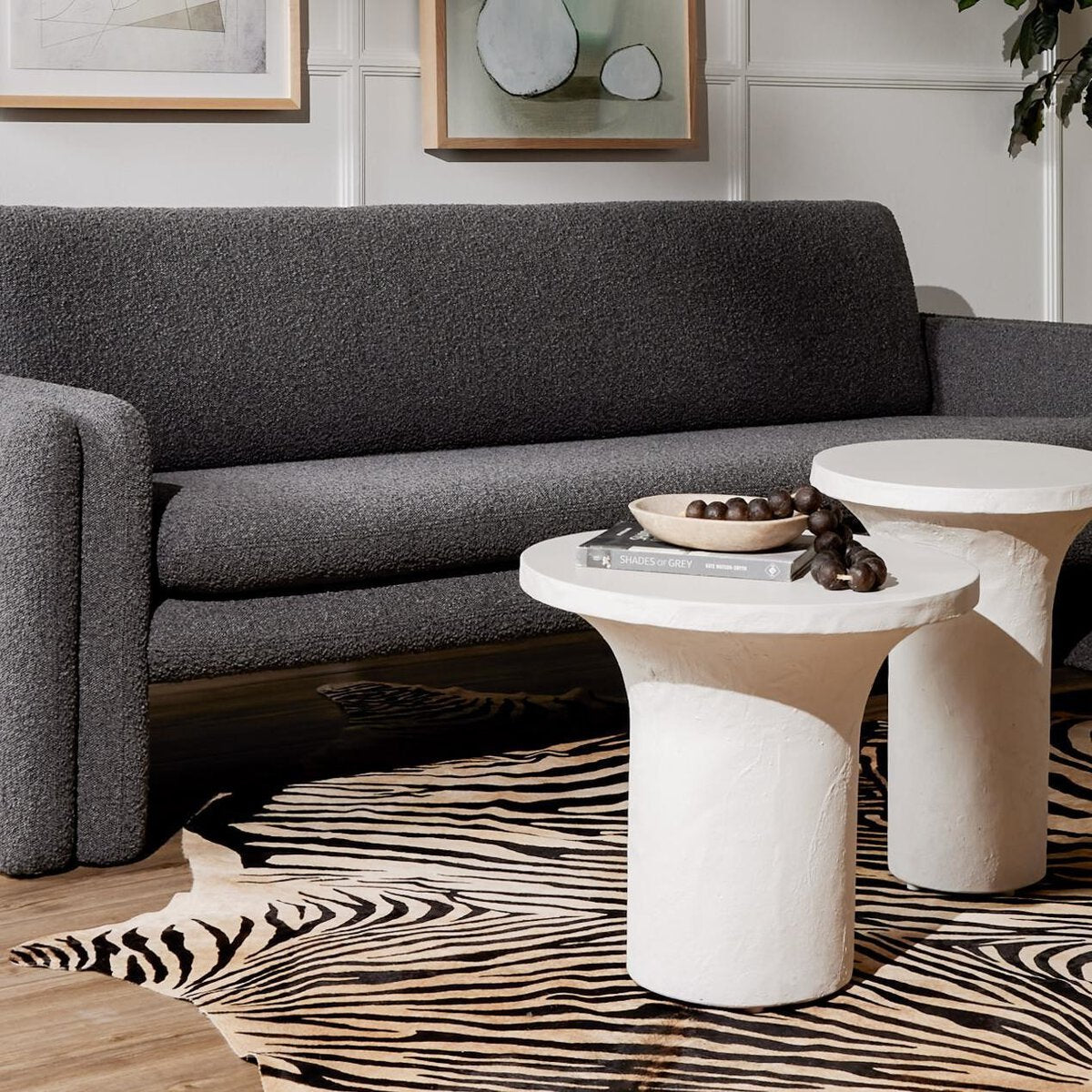 Parra Low End Table - Kings Fine Art & Decor