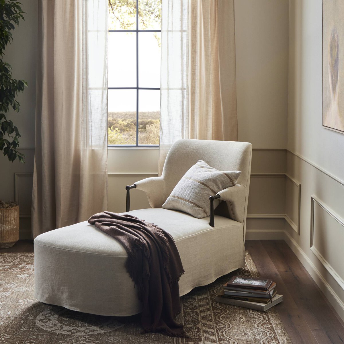 Brently Chaise - Kings Fine Art & Decor
