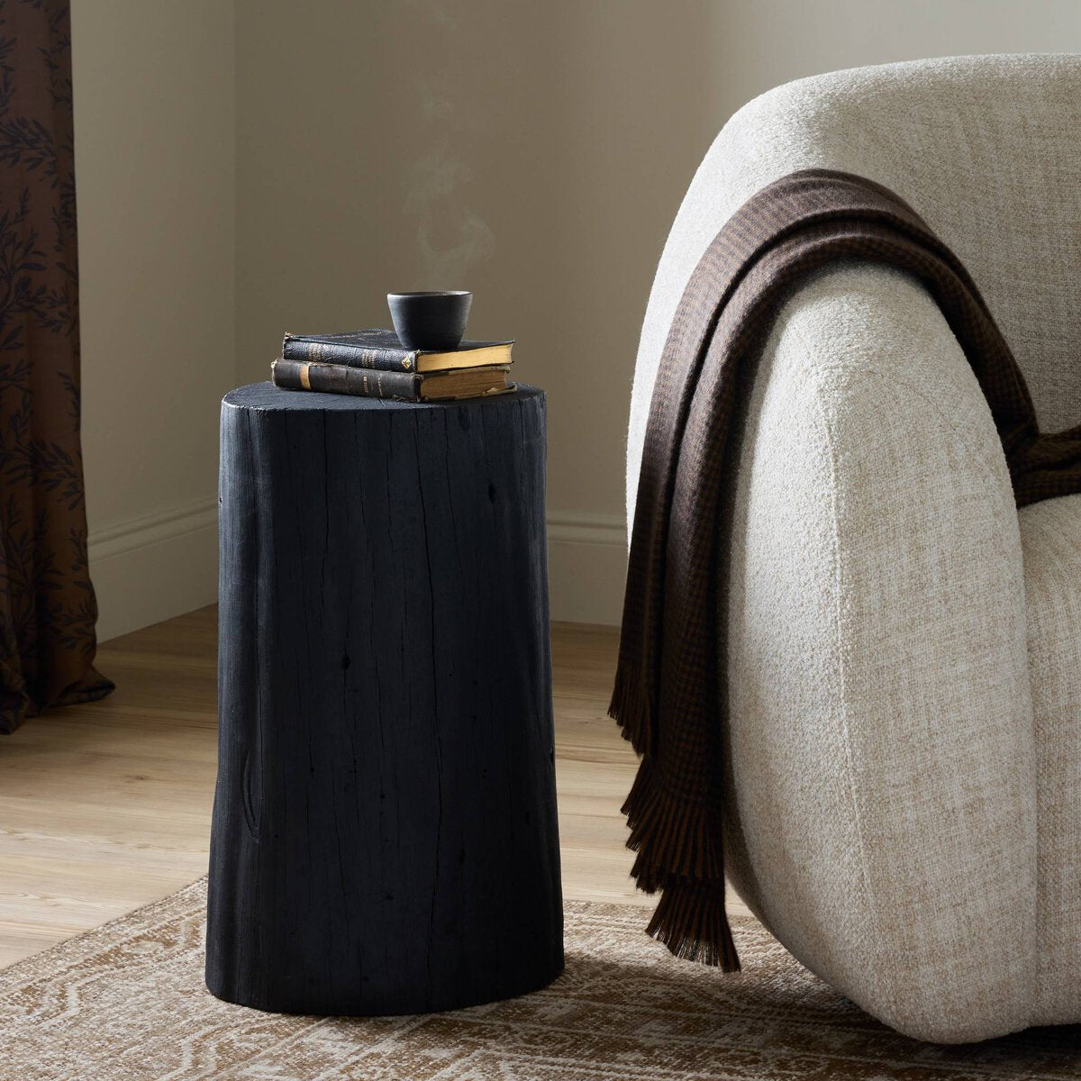 Sola End Table - Kings Fine Art & Decor