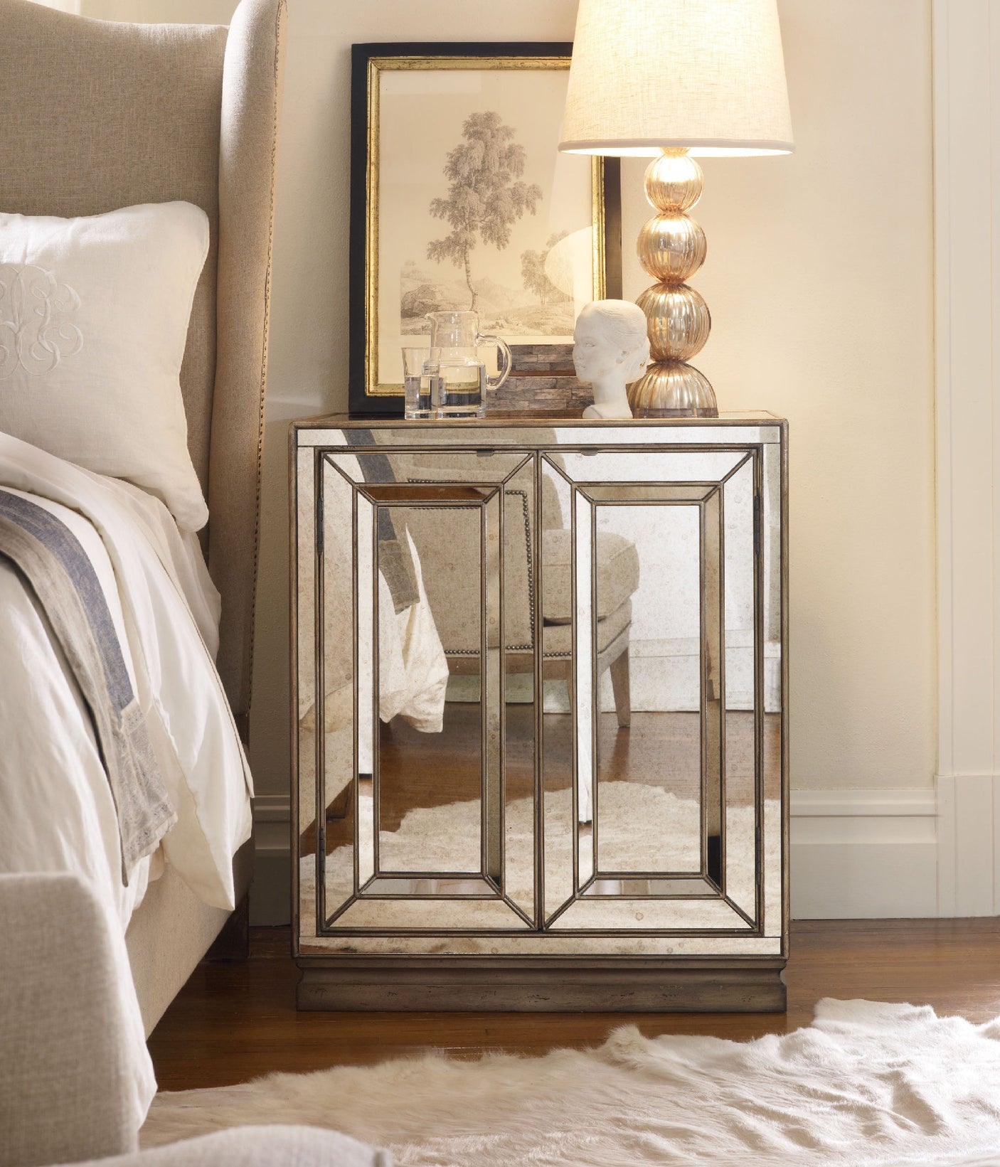 Hooker Furniture Sanctuary Two-Door Mirrored Nightstand - Visage 3014-90015