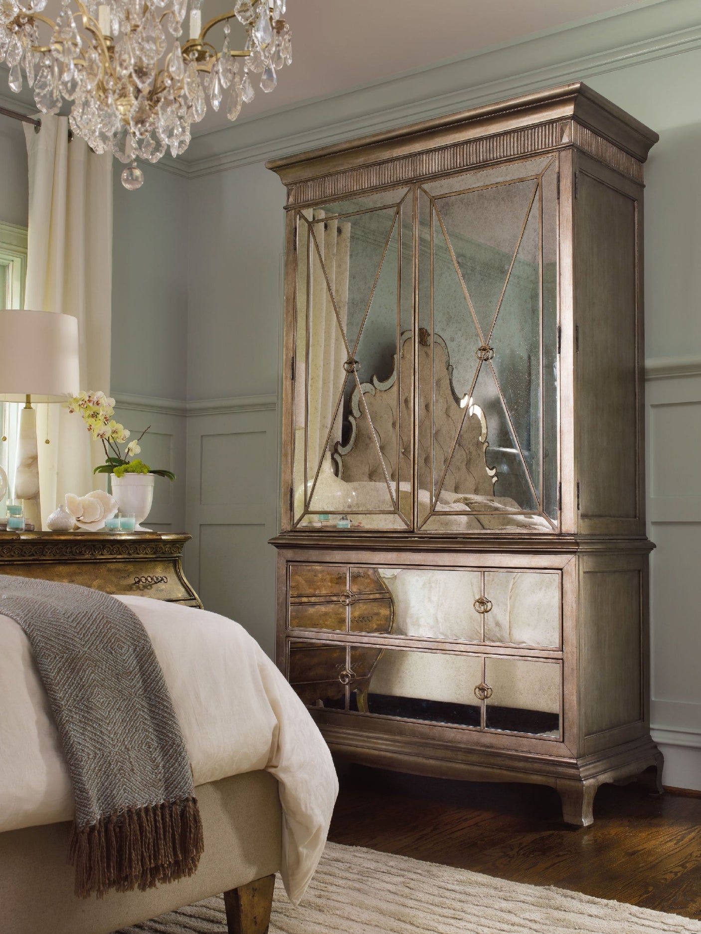 Hooker Furniture Sanctuary Armoire - Visage 3016-90013