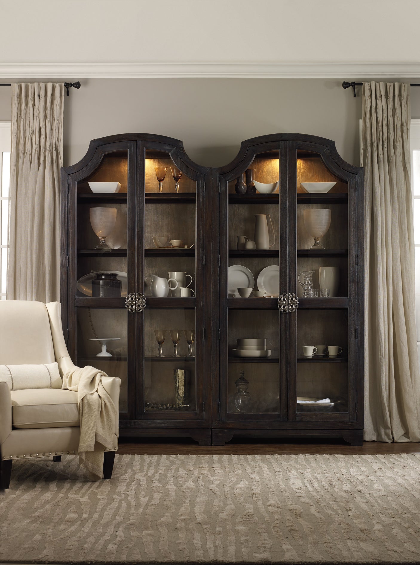 Hooker Furniture Sanctuary Glass Bunching Curio-Ebony Antiqued Oak 3031-50001