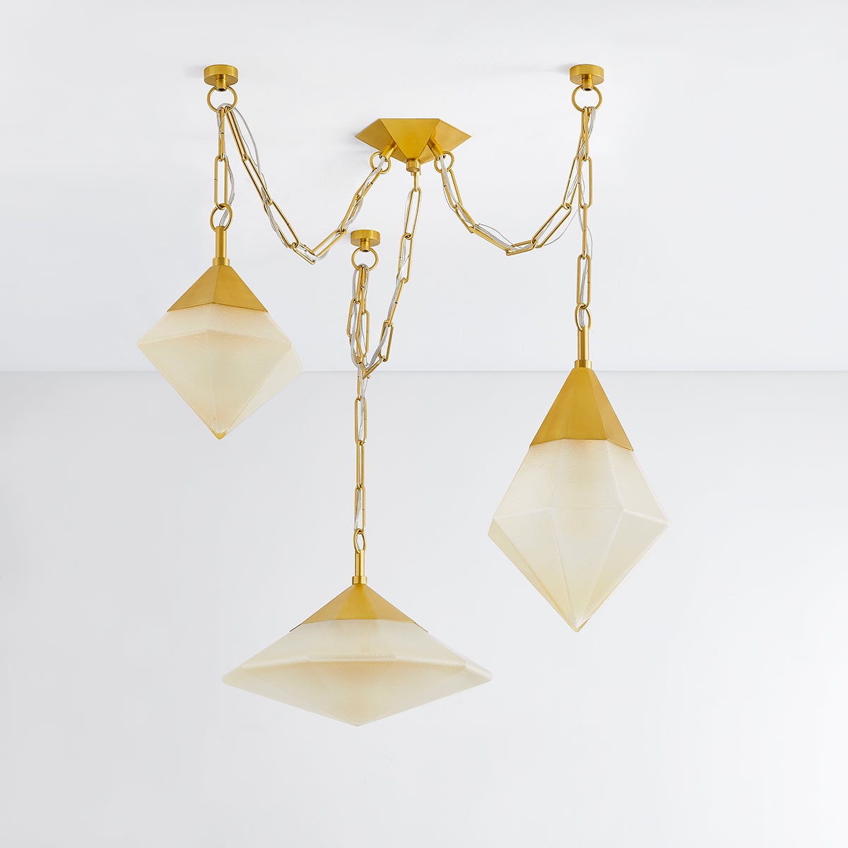 angelique-chandelier-383-58-VPB-3