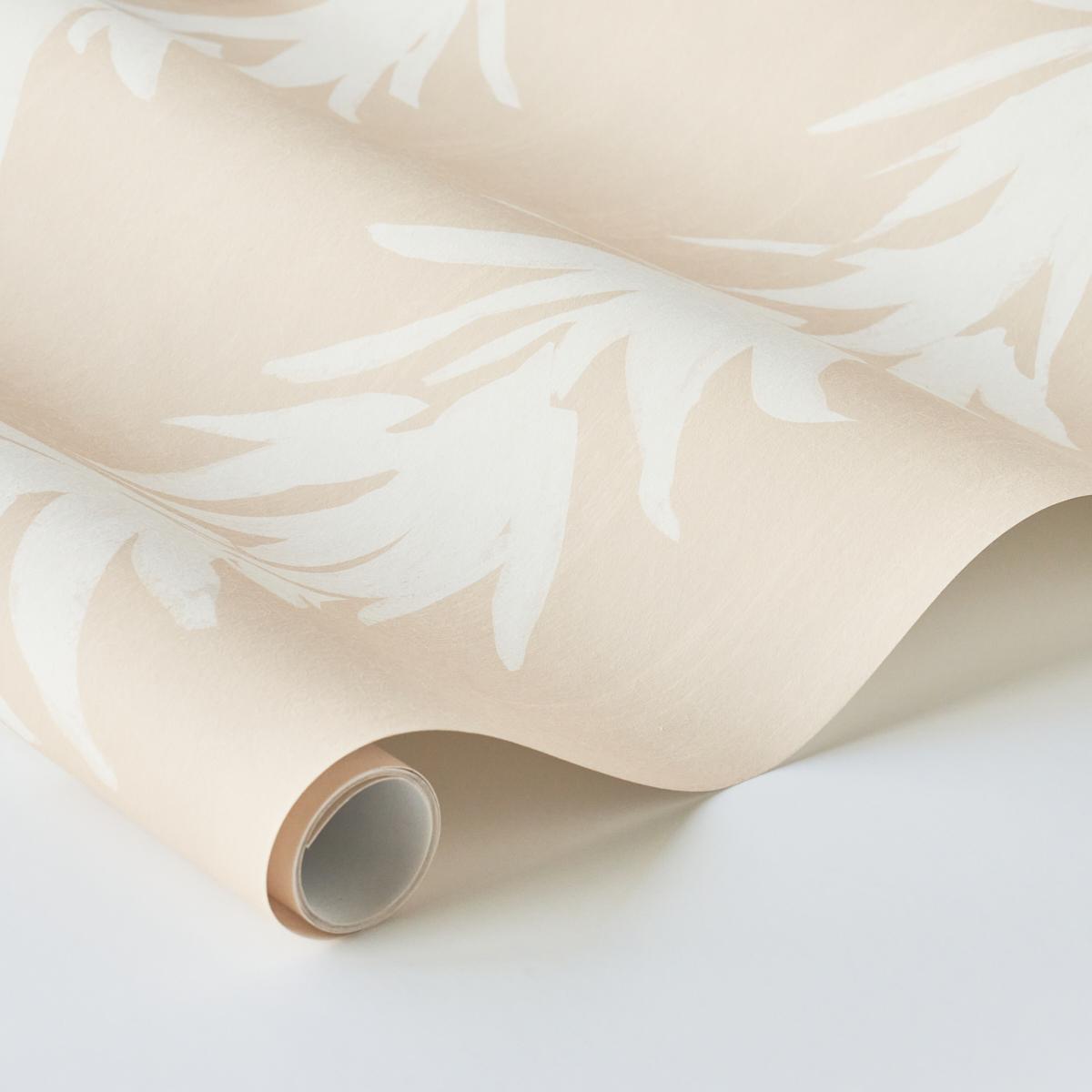 white-lotus-5013663-3