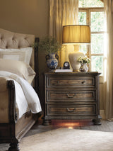 Hooker Furniture Rhapsody Bachelors Chest 5070-90017
