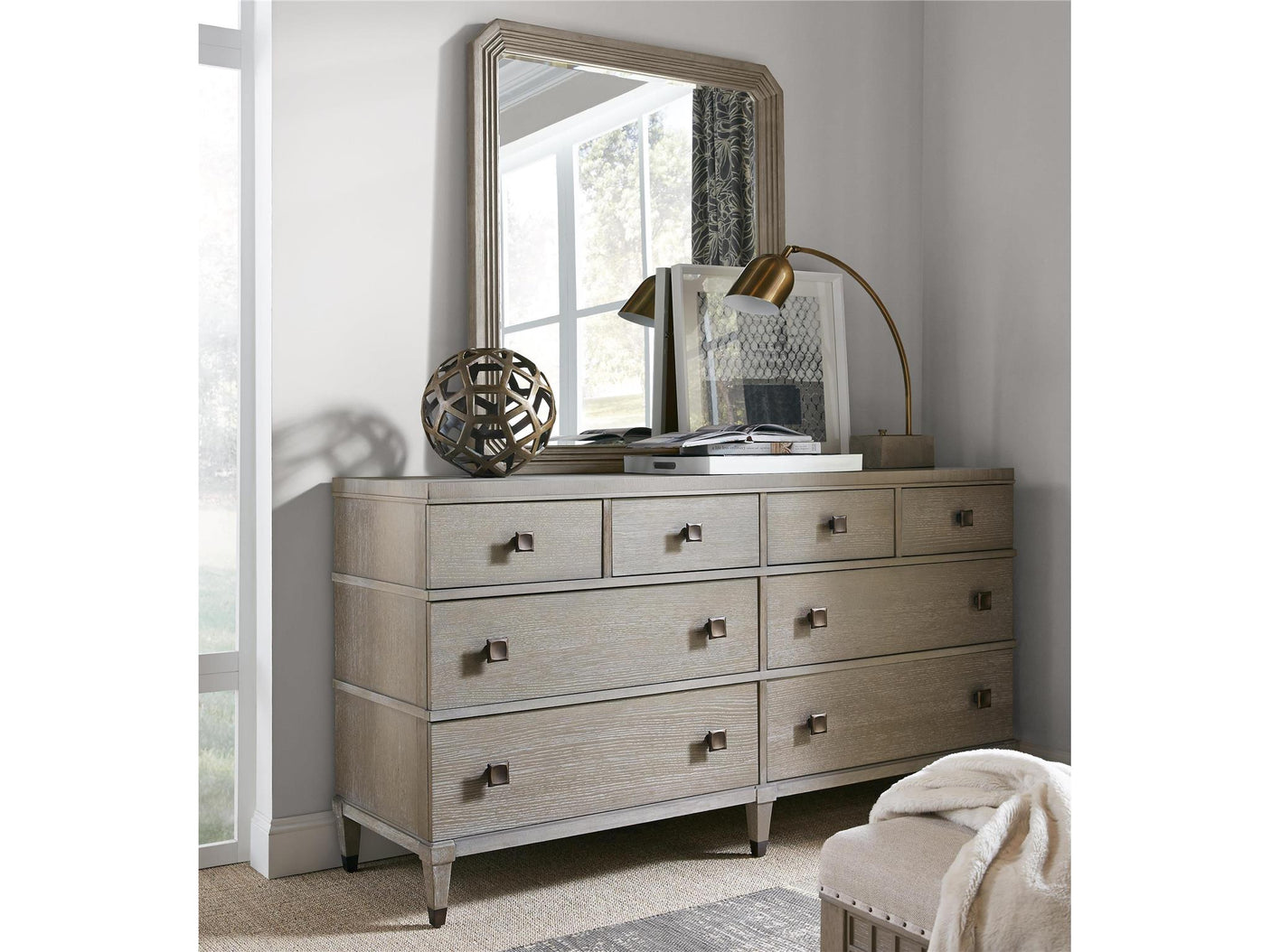 The Playlist Dresser