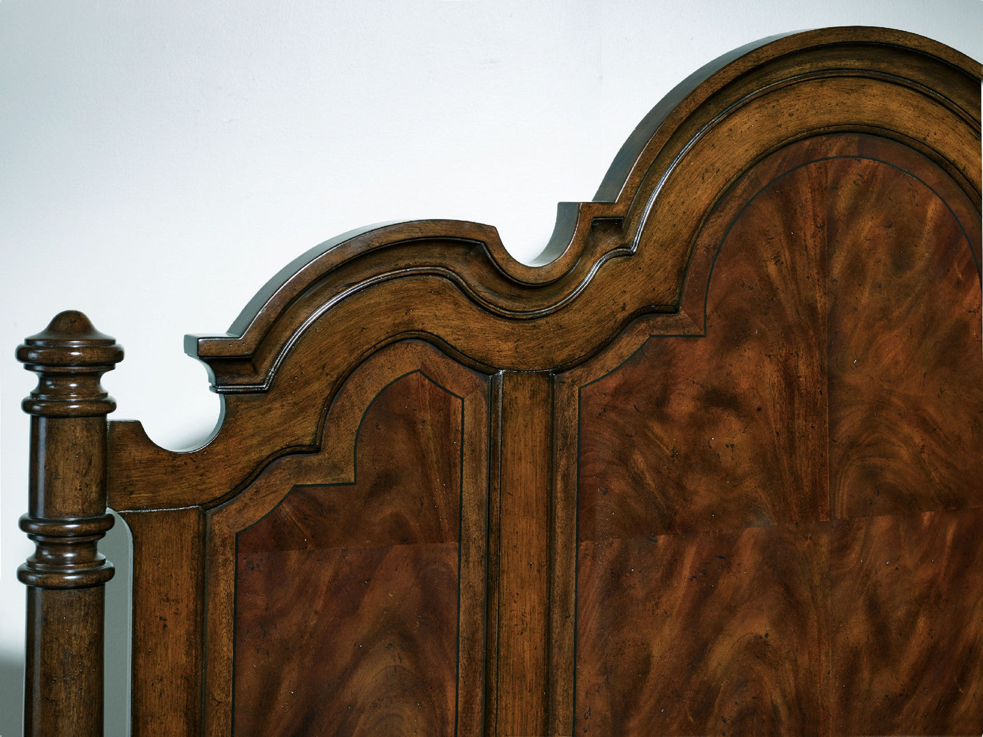 Hooker Furniture Leesburg King Poster Bed 5381-90666