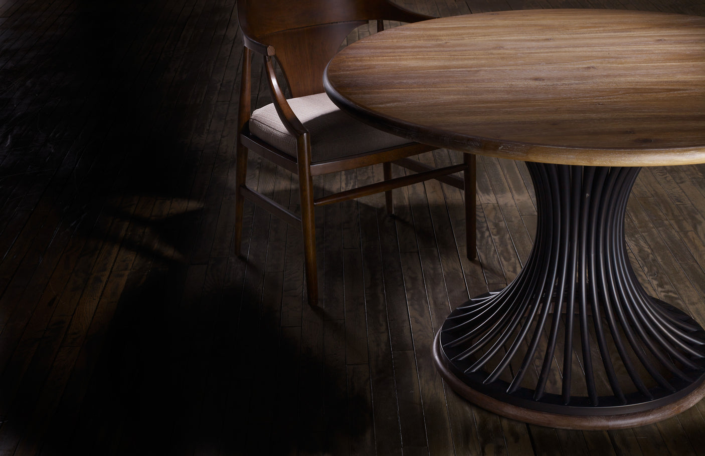 Hooker Furniture Studio 7H Cinch Round Dining Table 5382-75203