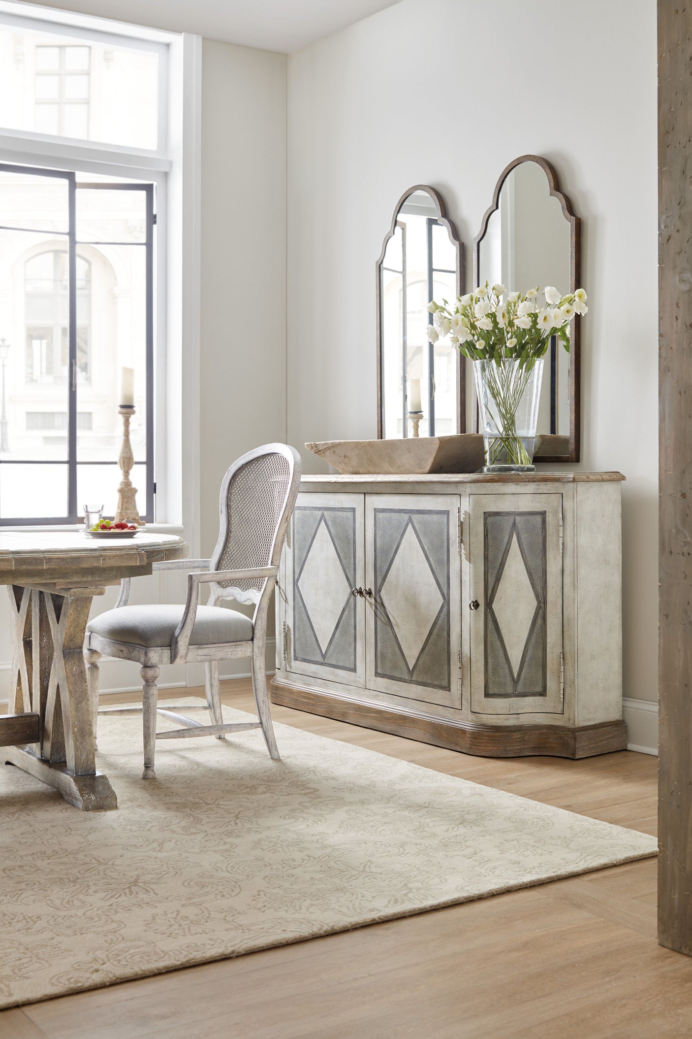 Hooker Furniture Boheme Saint Germain Server 5750-75900-MULTI