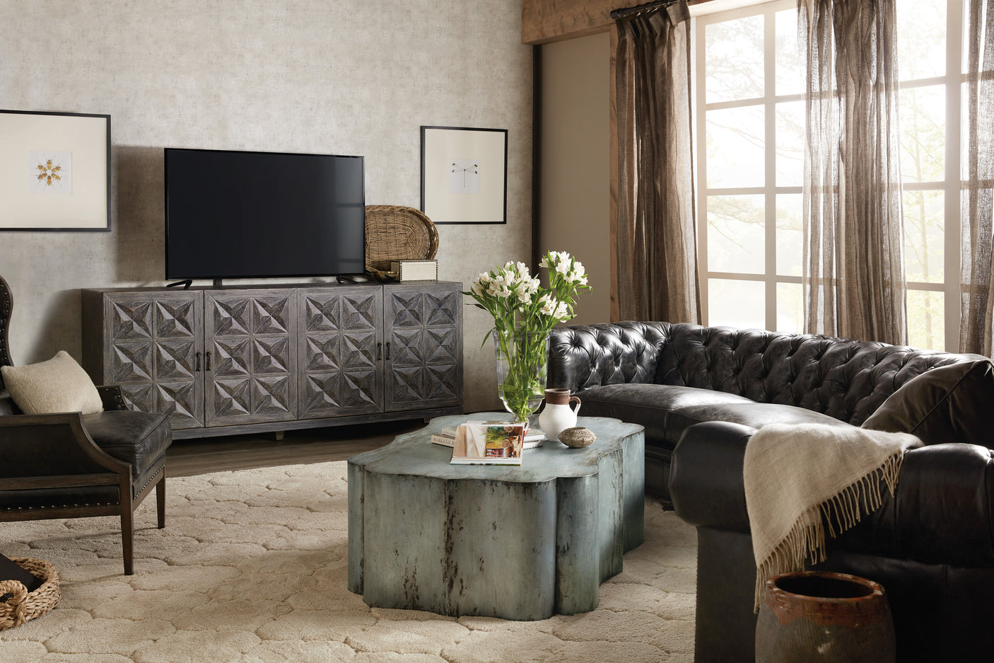 Hooker Furniture Beaumont Entertainment Console 5751-55483-89