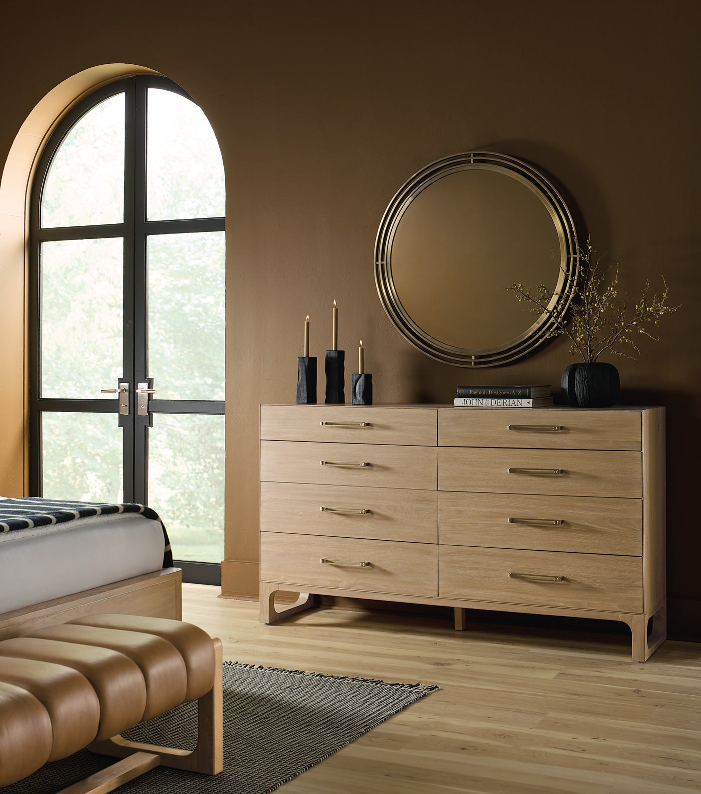Hooker Furniture Banyon Bay Round Mirror 6081-90007-82