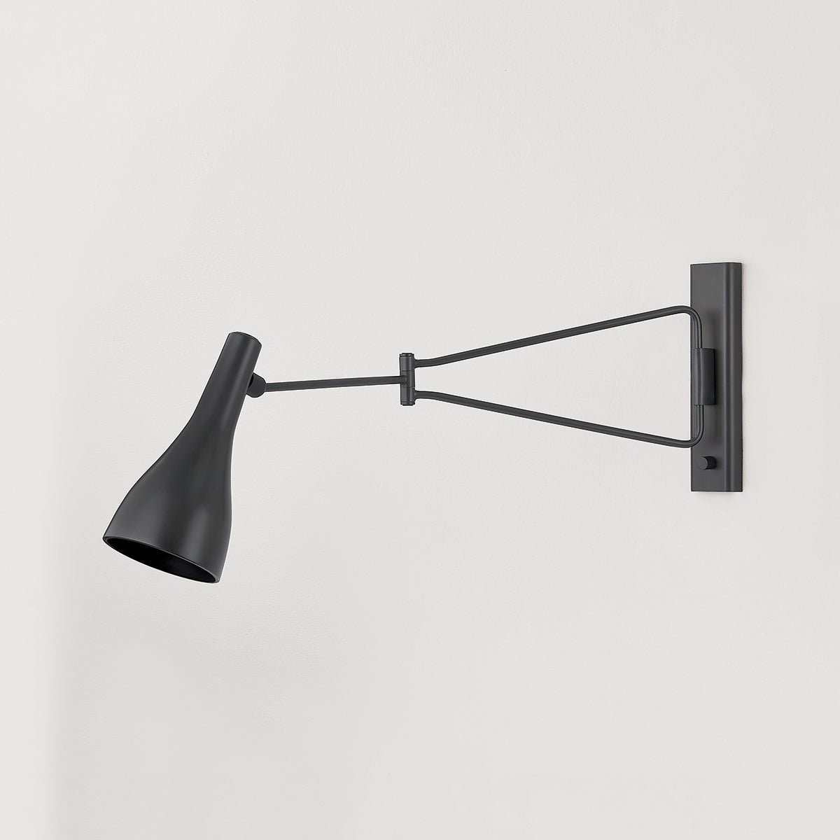 northford-wall-sconce-6216-DB-3