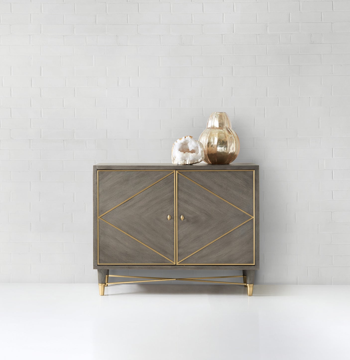 Hooker Furniture Melange Breck Chest 638-85392-GRY