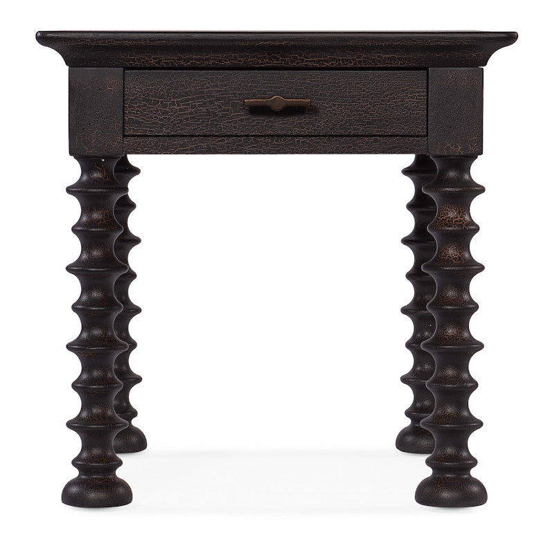 Hooker Furniture Big Sky Turned Leg End Table 6700-80313-98