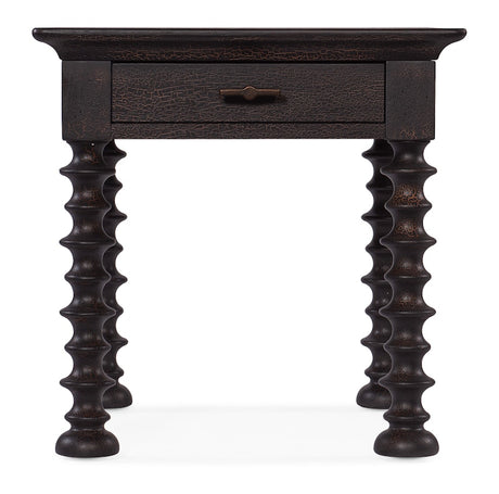 Hooker Furniture Big Sky Turned Leg End Table 6700-80313-98