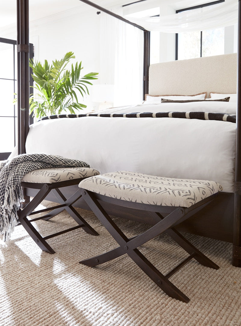 Hooker Furniture Retreat Camp Stool Bed Bench 6950-90119-99