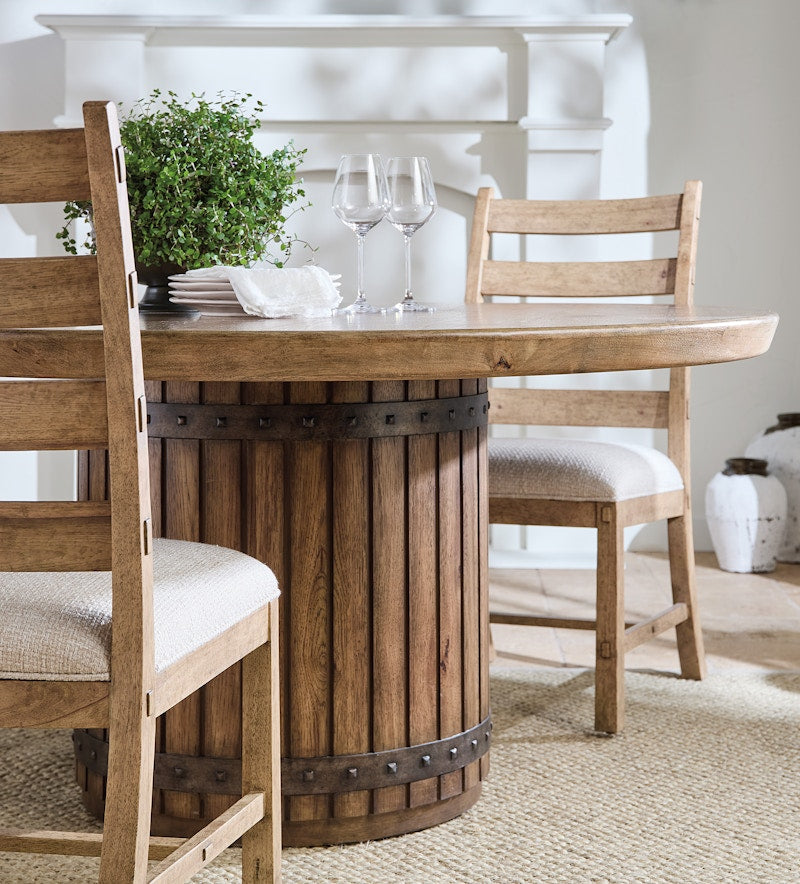 Hooker Furniture Vineyard Row Round Dining Table 6952-75203-80
