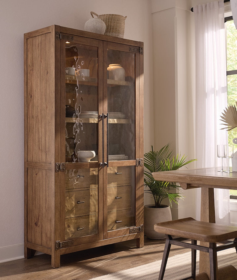 Hooker Furniture Vineyard Row Display Cabinet 6952-75906-85