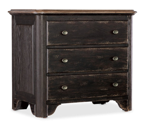 Hooker Furniture Americana Three-Drawer Nightstand 7050-90016-89