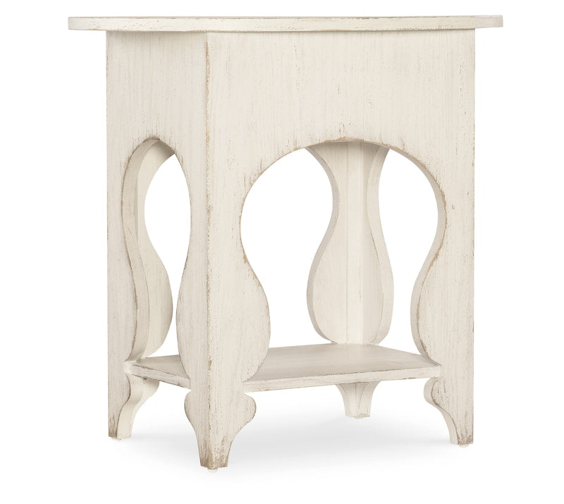 Hooker Furniture Americana One-Drawer Oval Nightstand 7050-90115-02