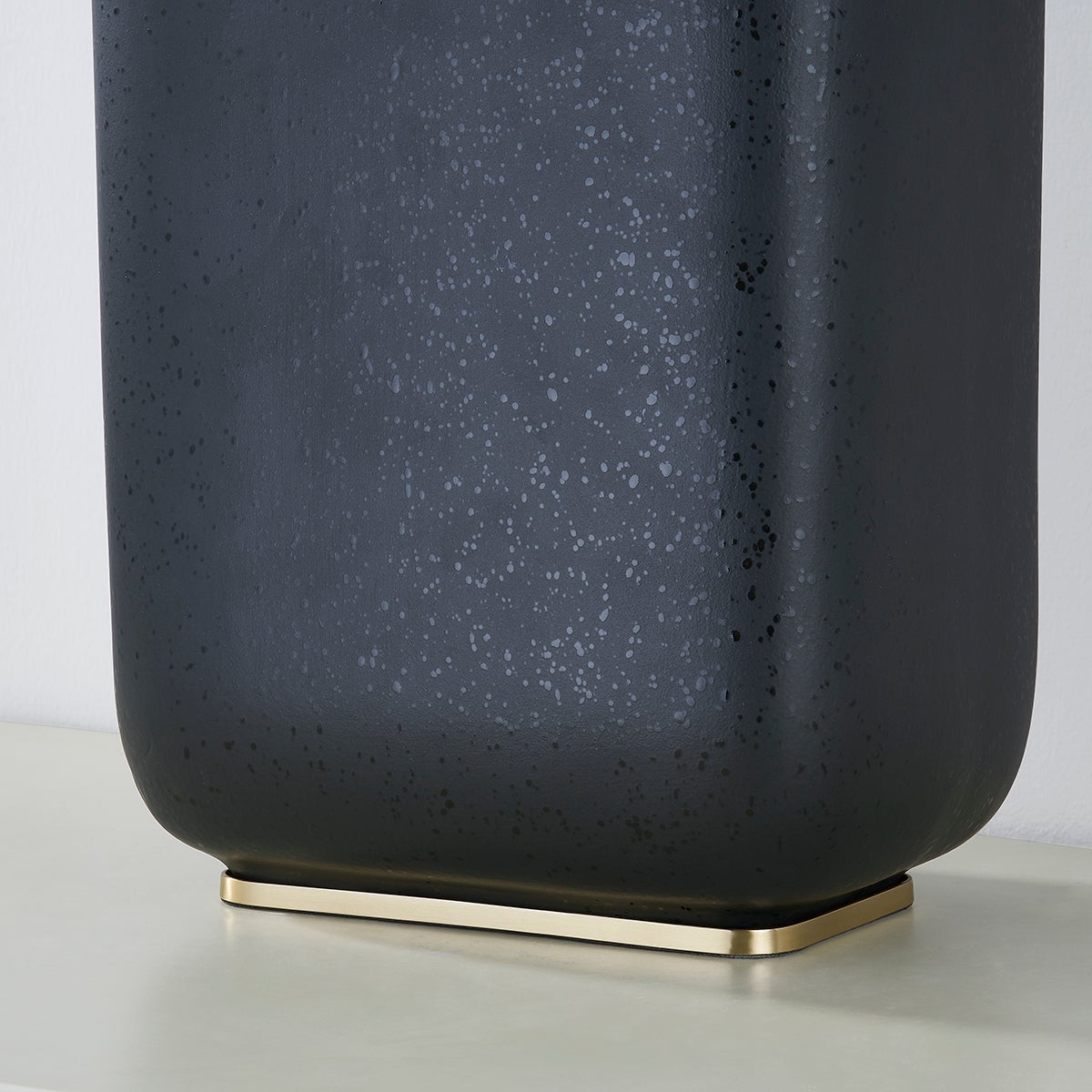 arthur-table-lamp-L1919-AGB/CBV-1