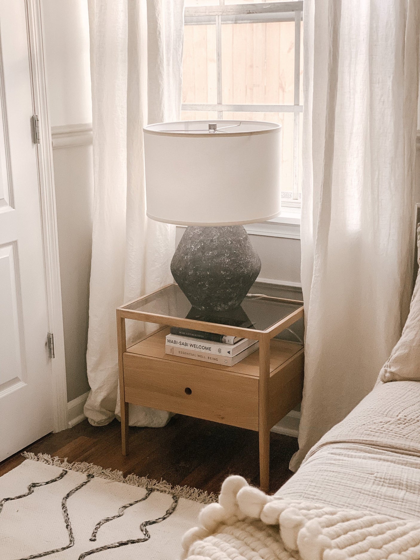 artifact-table-lamp-PTL1006-10