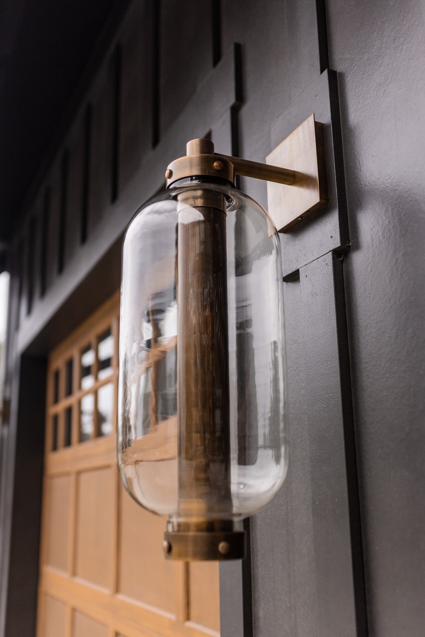 atwater-wall-sconce-B7033-PBR-6