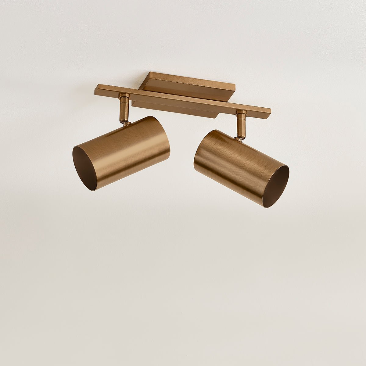 rueben-bath-and-vanity-B1906-PBR-3