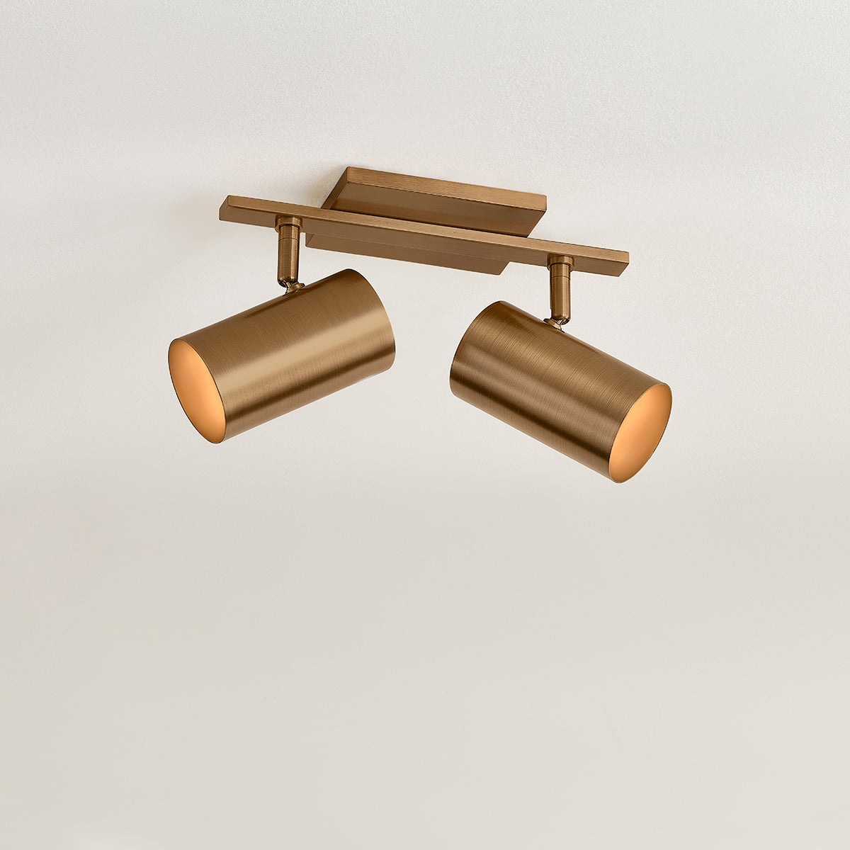 rueben-bath-and-vanity-B1906-PBR-7