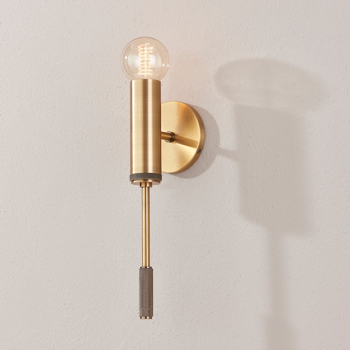 chino-wall-sconce-B1918-PBR-1