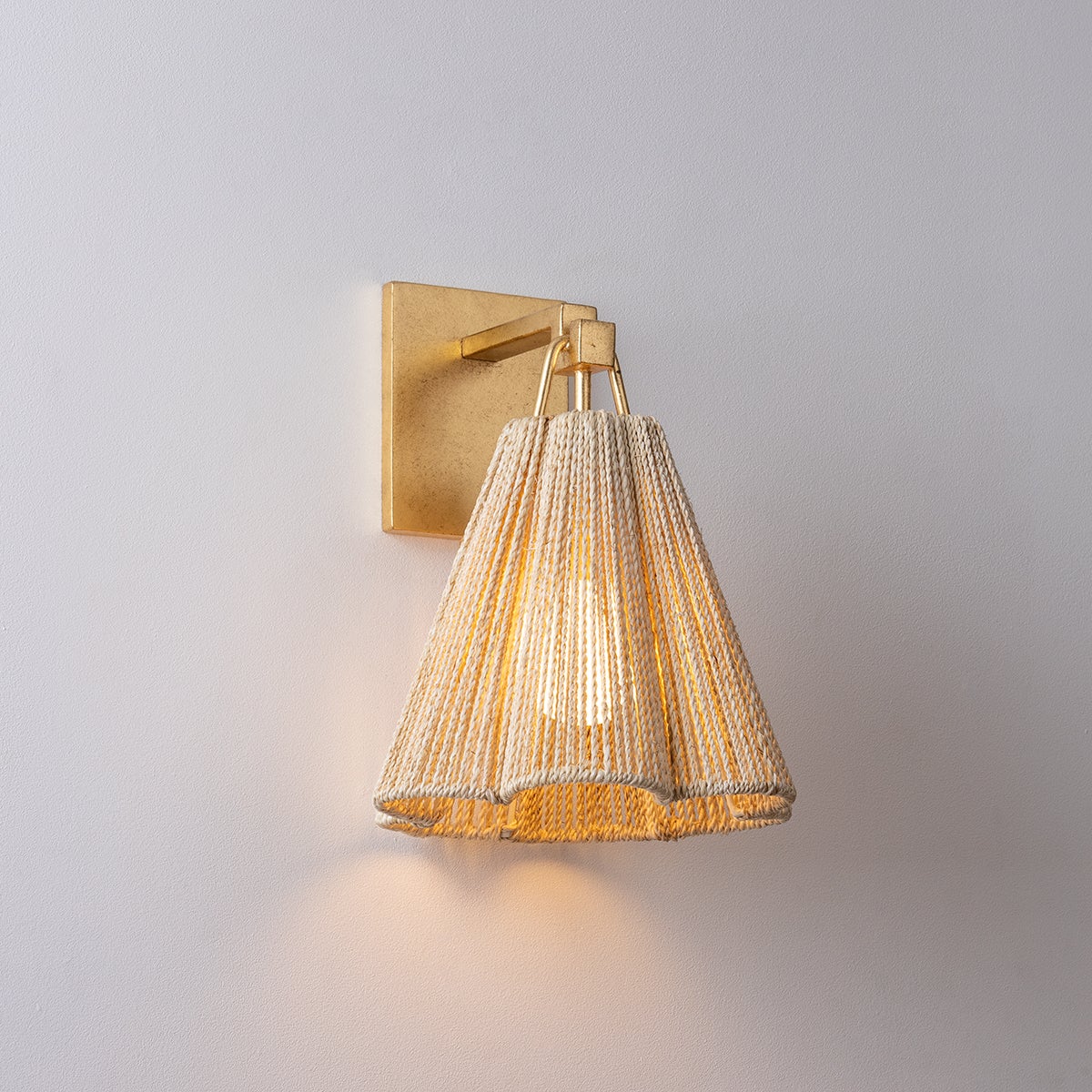 sonoma-wall-sconce-B3413-VGL-2
