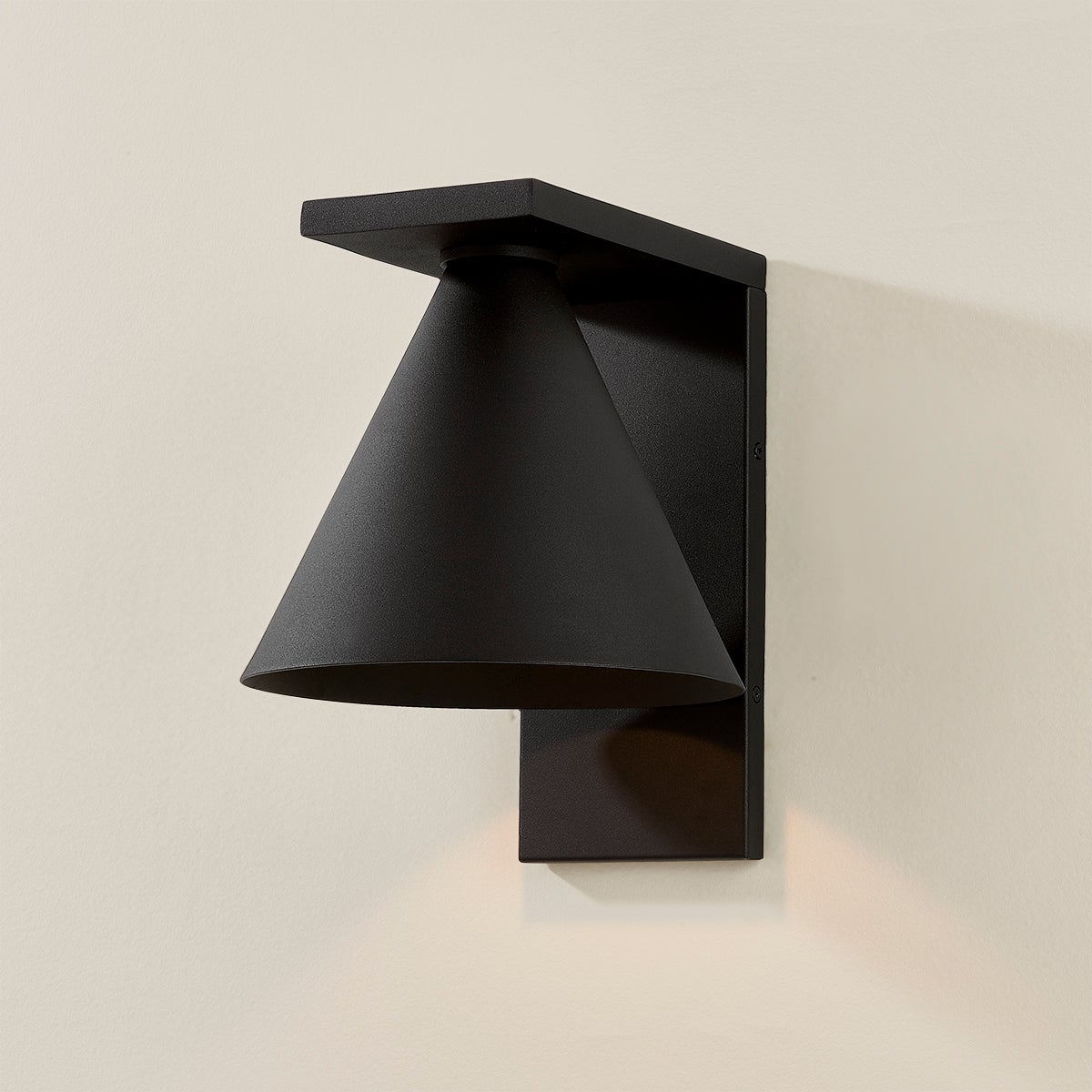 sean-exterior-wall-sconce-B3909-TBK-2