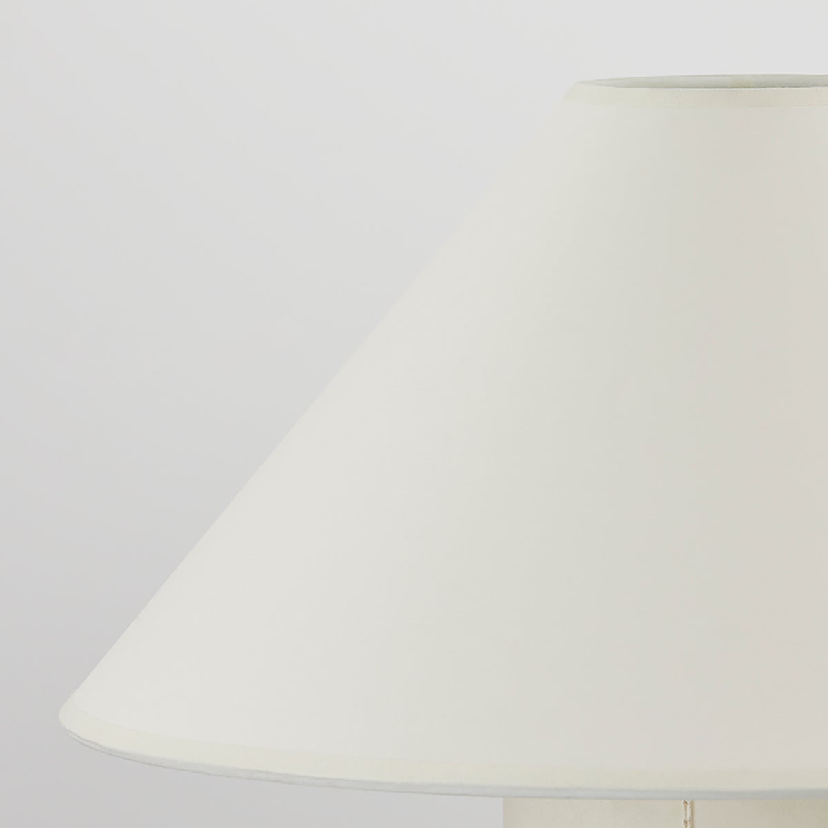 bond-table-lamp-PTL1315-PBR-3