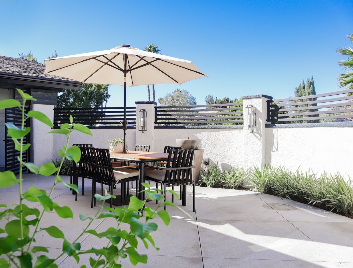 beckham-exterior-wall-sconce-B6382-FOR-3