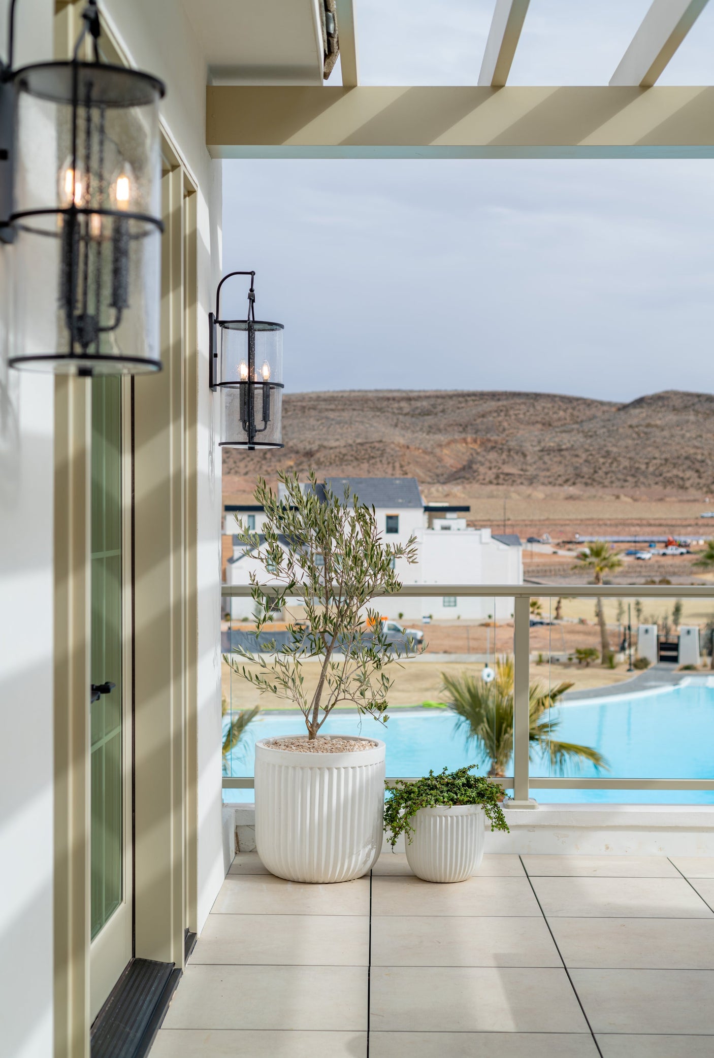 burbank-exterior-wall-sconce-B1313-TBK-2