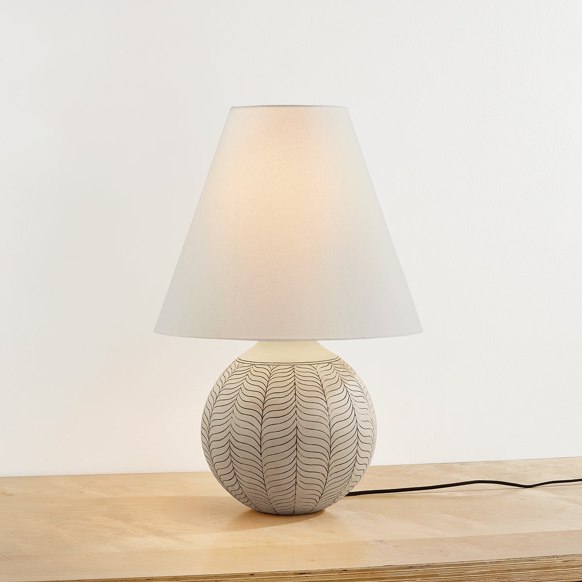 capers-table-lamp-CBL9430-AGB/CIP-1
