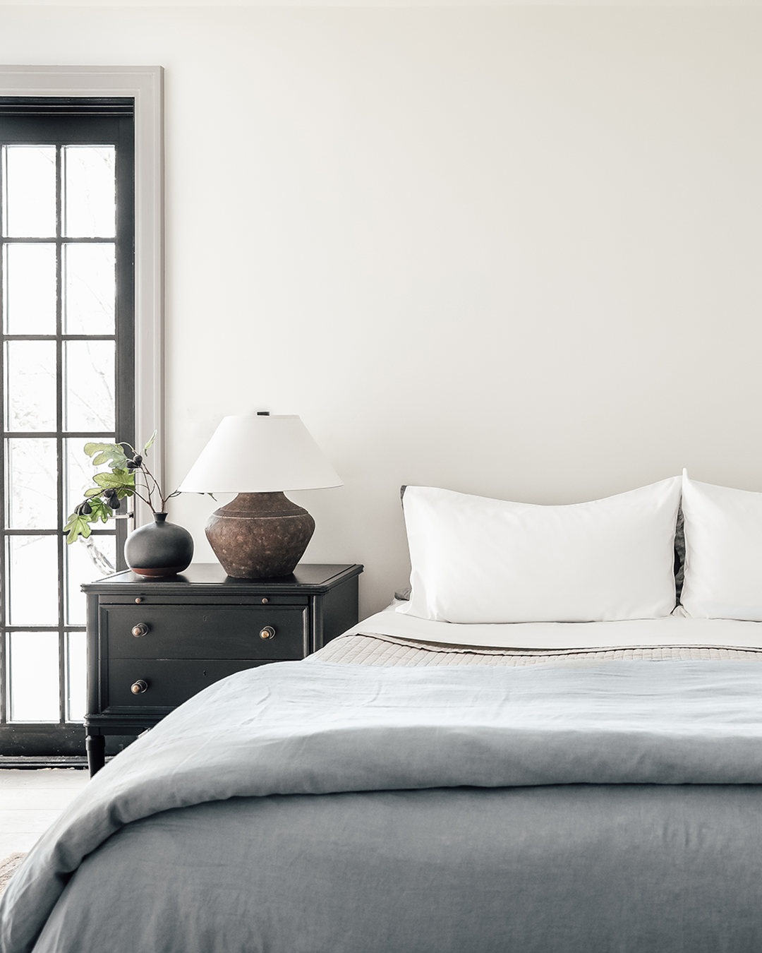 calabria-table-lamp-PTL1010-7